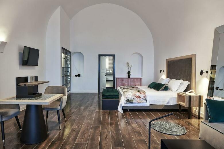 Katikies Garden Hotel - The Leading Hotels Of The World