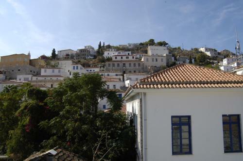 Hostal Guesthouse Corali