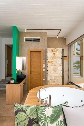 Apartamento Kalamaki Luxury Suites