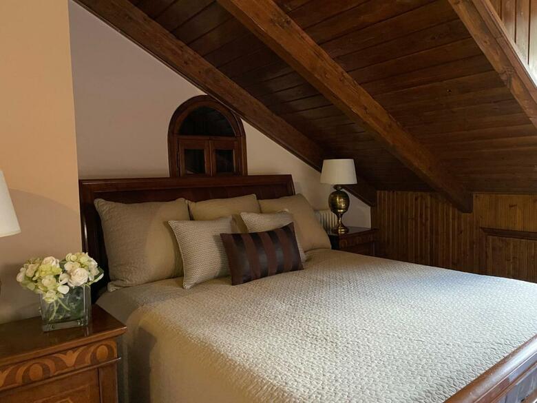 Hostal Porfyra Luxury Guesthouse