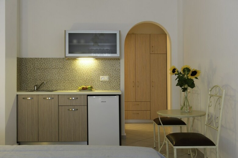 Aparthotel Makris Beach Hotel