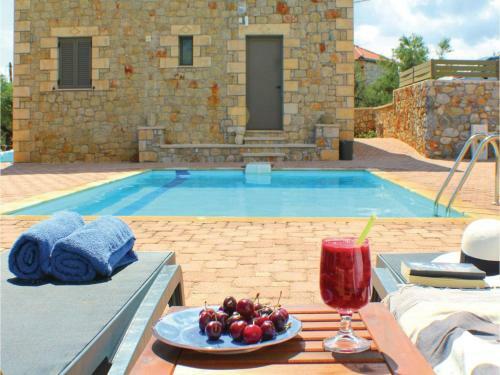 Four-bedroom Holiday Home In Kardamyli