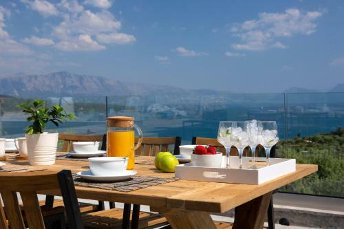 Rachi Sea View Villas