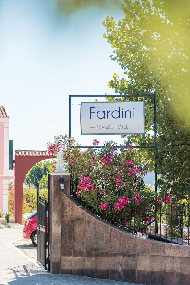 Hostal Fardini Seaside Hotel