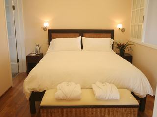Gaia Hotel & Reserve