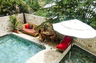 Gaia Hotel & Reserve