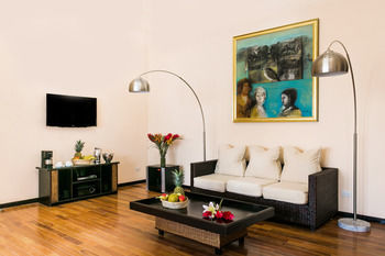 Gaia Hotel & Reserve