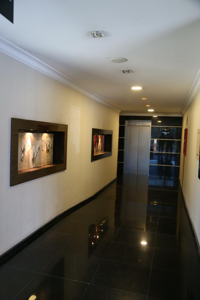 Hotel Black Cloud