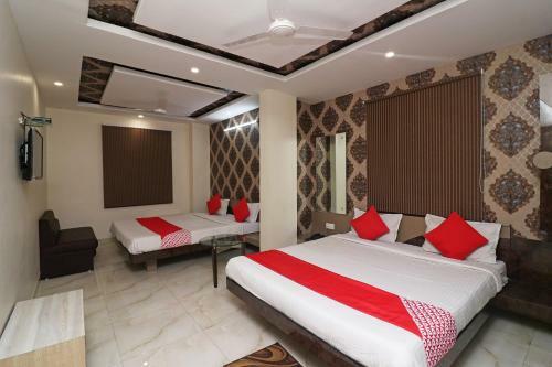 Oyo 27611 Hotel Shree Regency