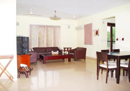 Beach Serviced Apartments 3bhk Calangute