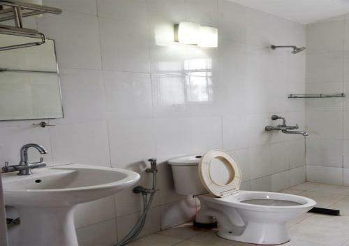 Beach Serviced Apartments 3bhk Calangute