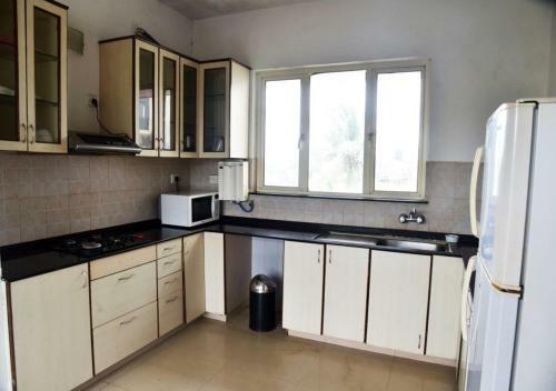 Beach Serviced Apartments 3bhk Calangute