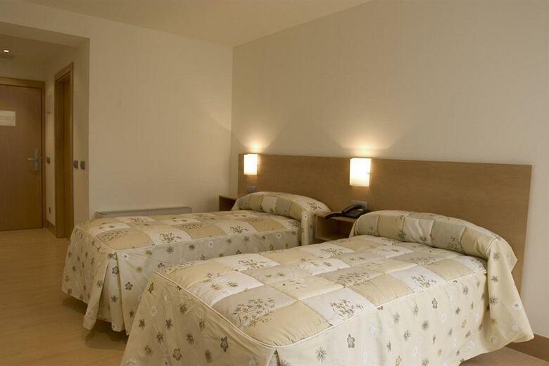 Hotel Bilbao Jardines