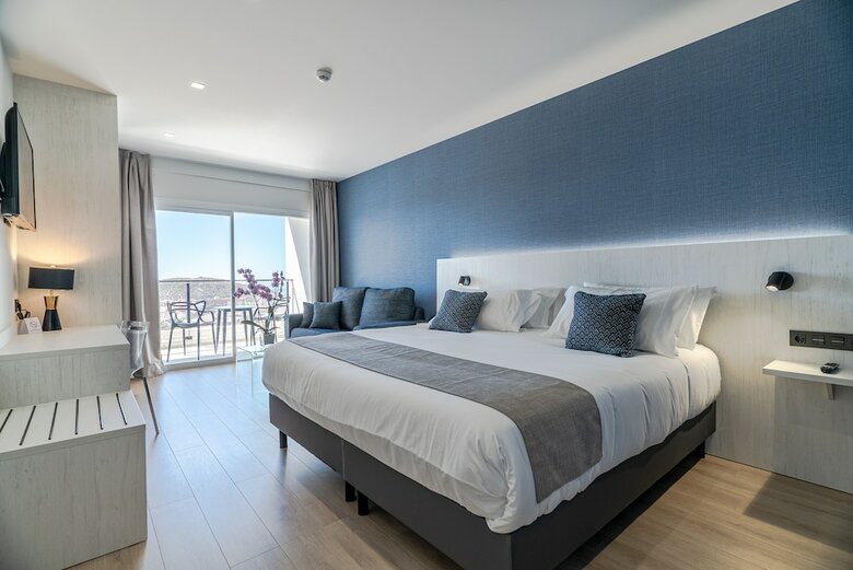 Hotel Ramada Resort By Wyndham Puerto de Mazarron