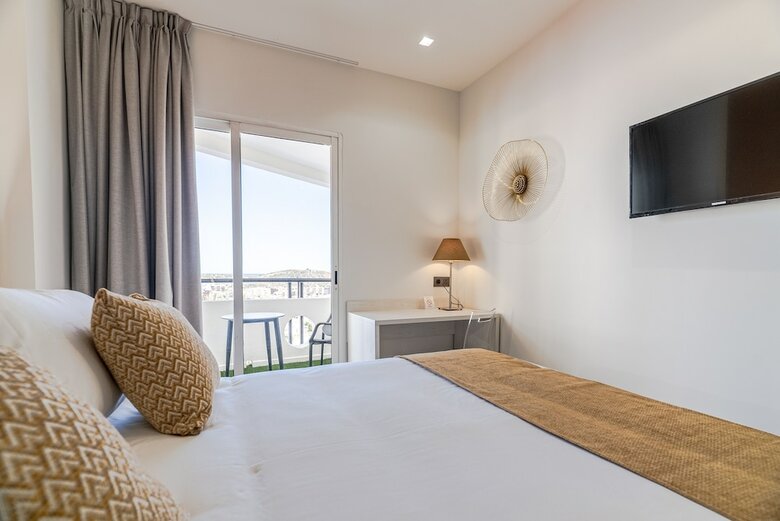 Hotel Ramada Resort By Wyndham Puerto de Mazarron