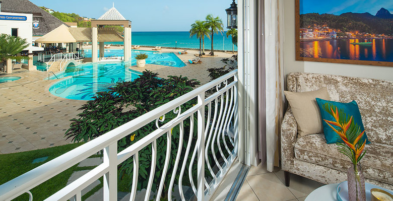 Hotel Sandals Regency La Toc