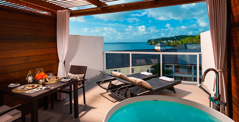 Hotel Sandals Regency La Toc