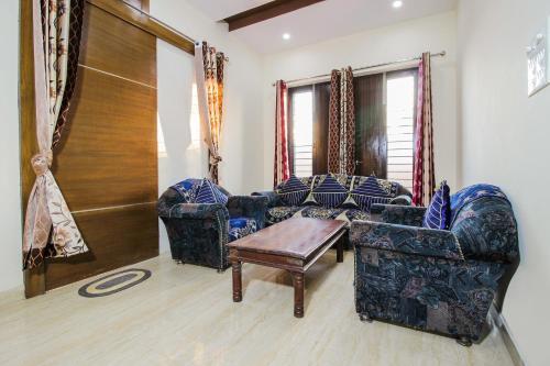Apartamentos Elegant 2bhk Abode Near Sahastradhara Road