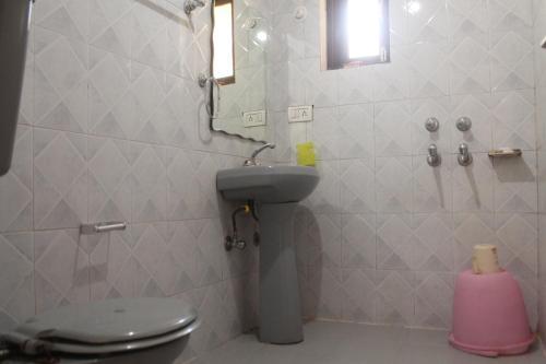 Hotel Green Hill View Rooms In Bhagsu