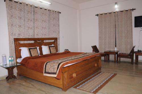 Hotel Dharamshala Paradise