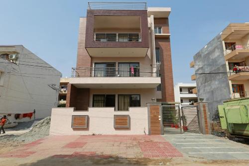 Hotel Oyo 11911 Go Rooms