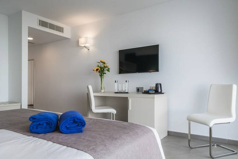 Apartamentos Esquinzo Monte Del Mar