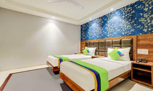 Oyo 9814 Hotel Parnil Palace 2