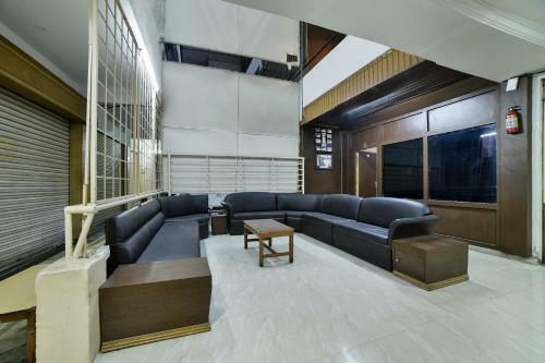 Oyo 16533 Hotel Sudarshan