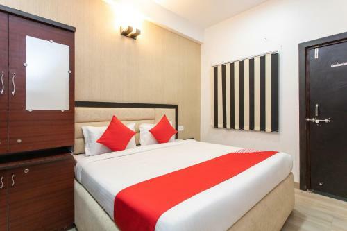 Hotel Oyo 22361 Samar Regency