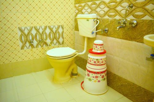 Bed & Breakfast Hotel Dhingra Residency