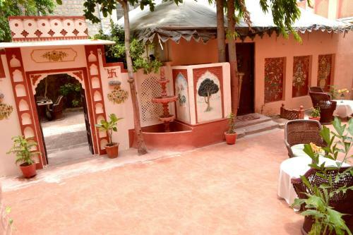 Hotel Kiran Villas