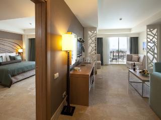 Hotel Paloma Oceana Resort