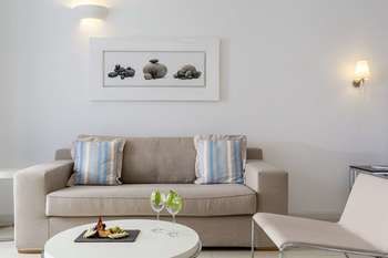 Hotel De.light(deluxe Suite Sea View
