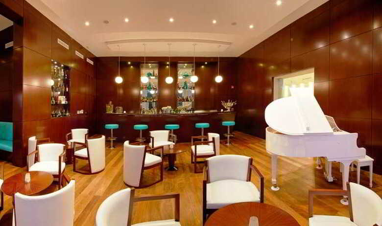 Hotel Eden Roc En Cap Cana