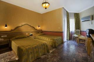 Larissa Akman Park Hotel