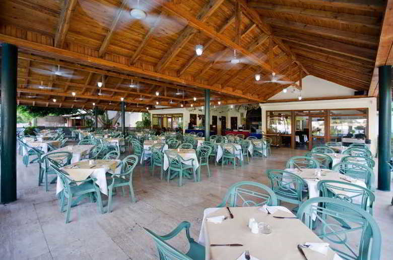Larissa Akman Park Hotel