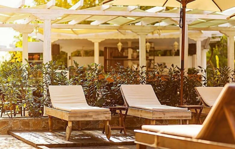 Hotel The Cliff Beach & Spa Resort