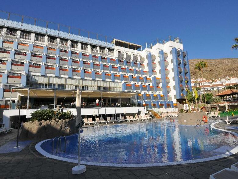 Paradise Park Fun Lifestyle Hotel