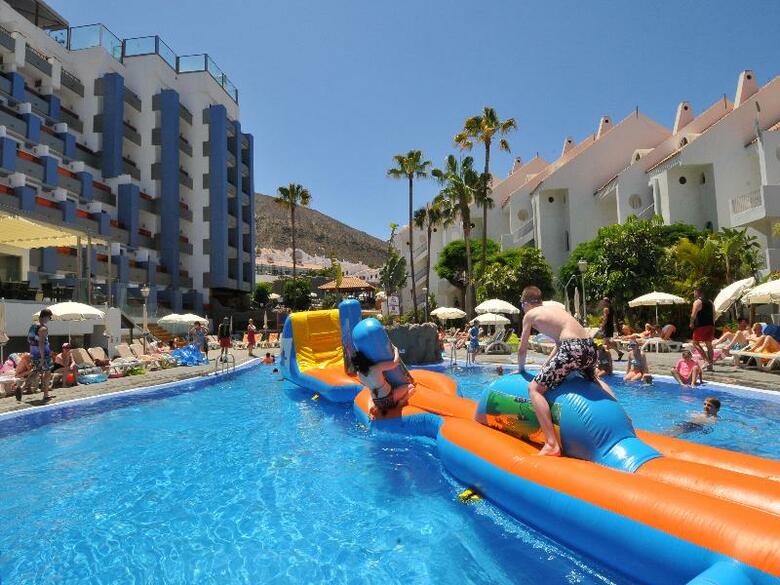 Paradise Park Fun Lifestyle Hotel