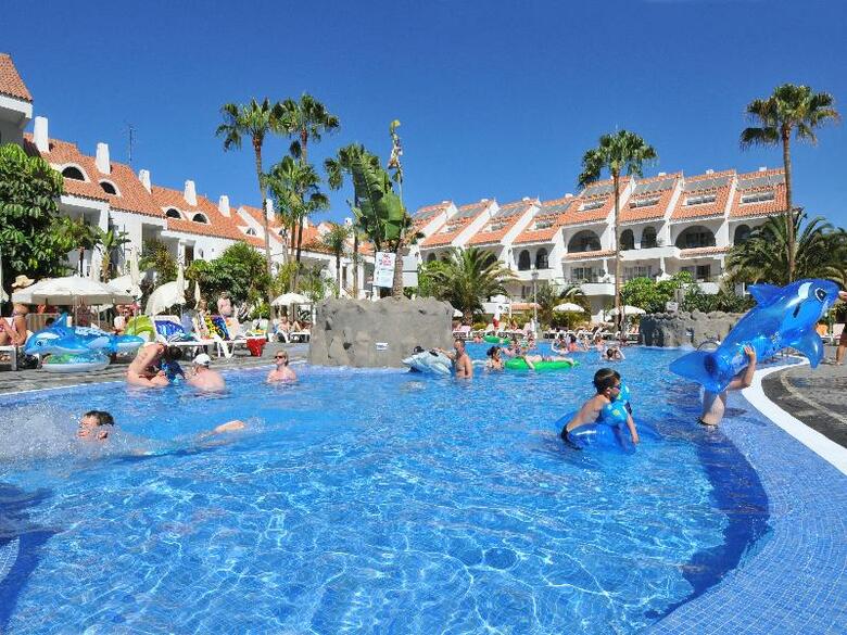 Paradise Park Fun Lifestyle Hotel