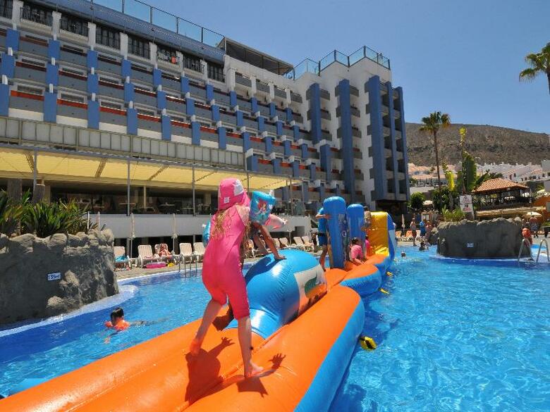 Paradise Park Fun Lifestyle Hotel