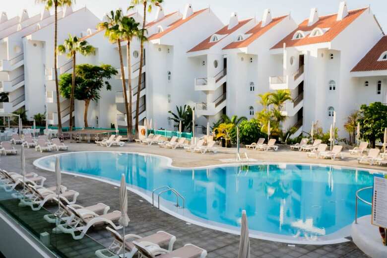 Paradise Park Fun Lifestyle Hotel