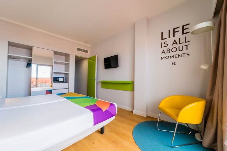Paradise Park Fun Lifestyle Hotel