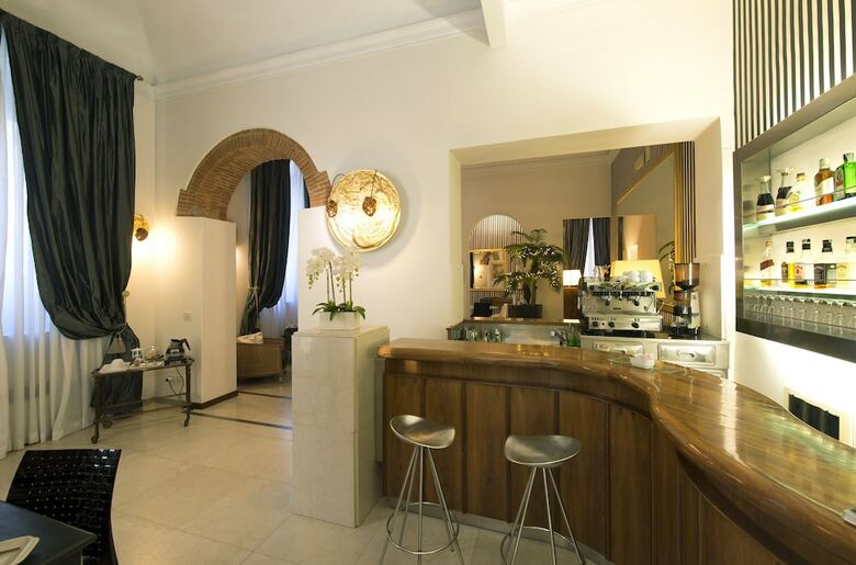 Hotel De La Pace