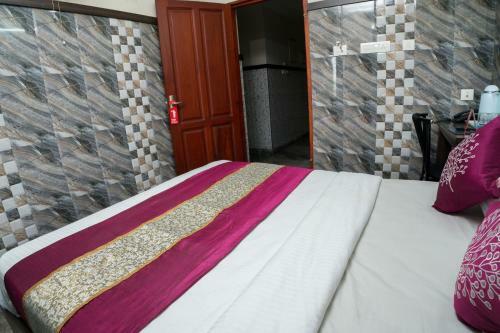 Hotel Oyo 4678 Greens Residency