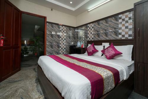 Hotel Oyo 4678 Greens Residency