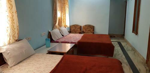 Hotel Budget Stay Between The Hills