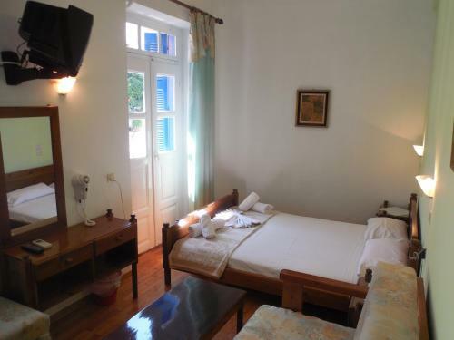 Hostal Adonis Rooms