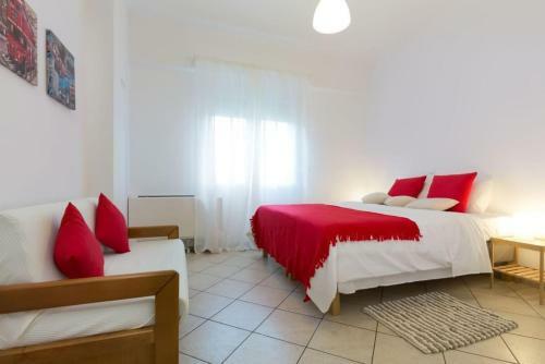 Villa With Pool Close To The Airport, Vari 290m�