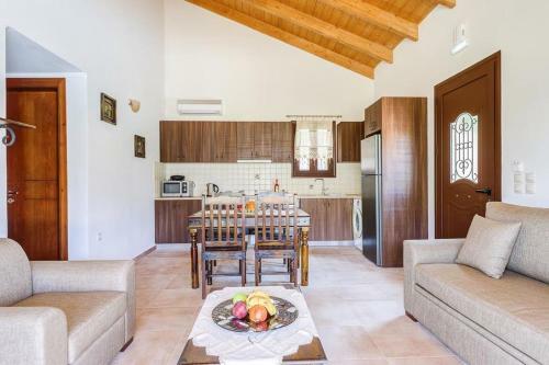Vasiliki Villa Sleeps 2 Pool Air Con Wifi